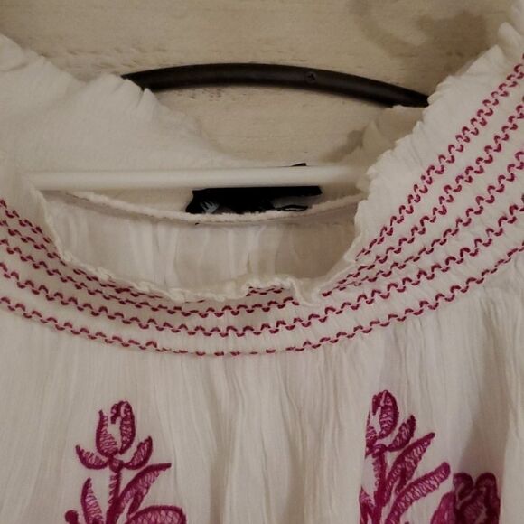 Boho floral flowy bell sleeve top - Picture 3 of 6